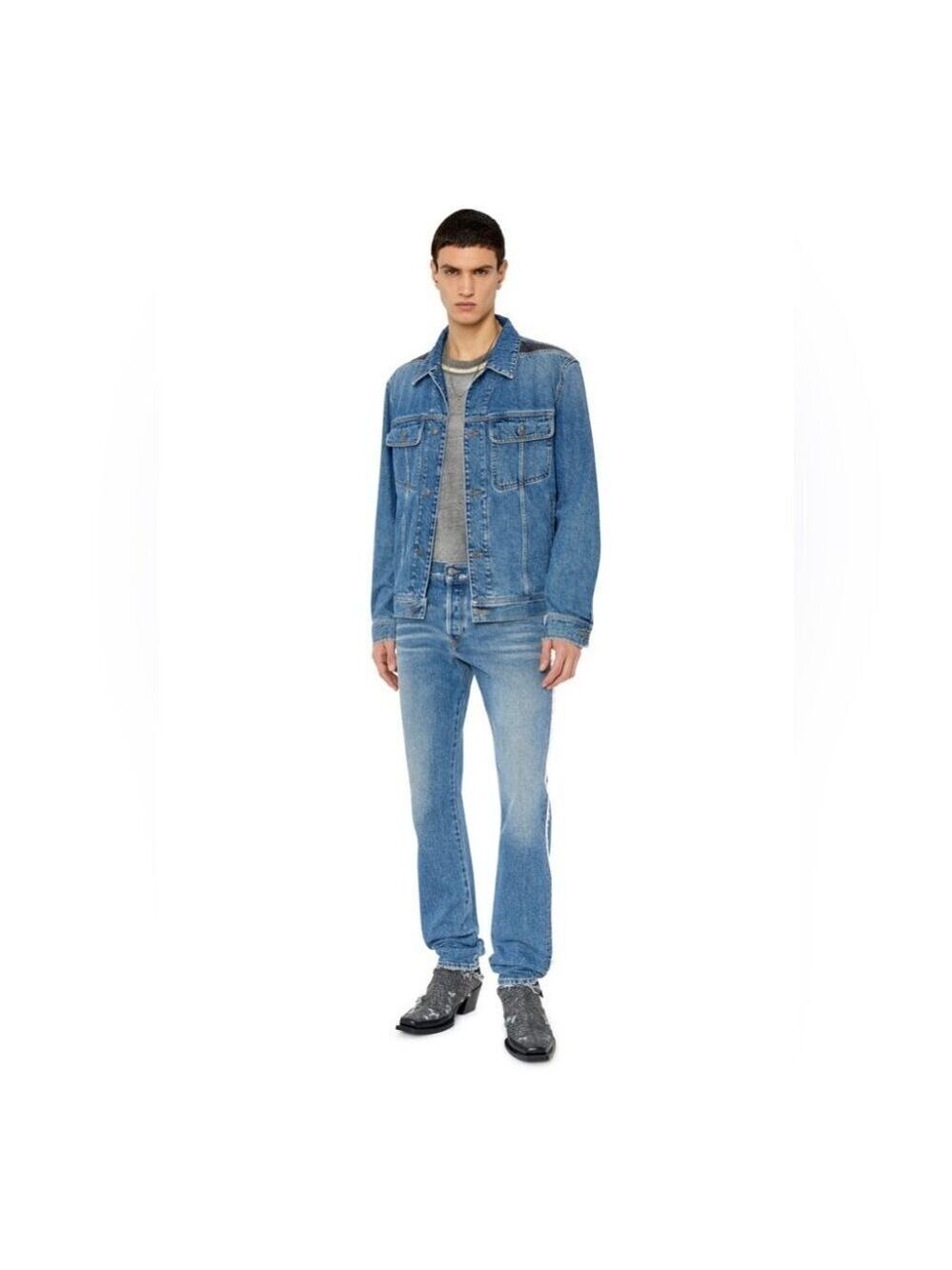 NWT Diesel Straight Jeans 1995 D-Sark 09f20 size 29